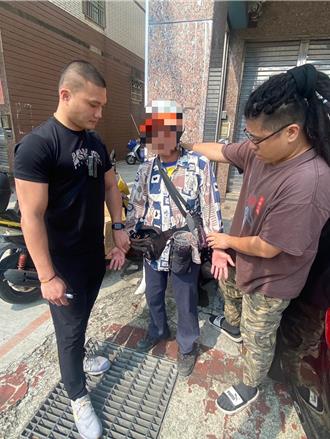 抓到了！高雄「撒釘人」遭逮　身上、車上滿滿的鐵釘