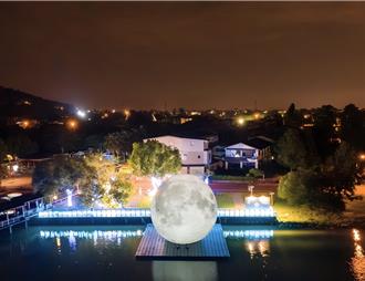 宜蘭「月亮什麼冬冬」不敵強風消風 公所：提前返回宇宙休養