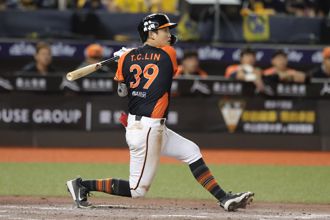 中職》台灣大賽G2獅隊猛攻棒打兄弟 將系列賽扳成1比1