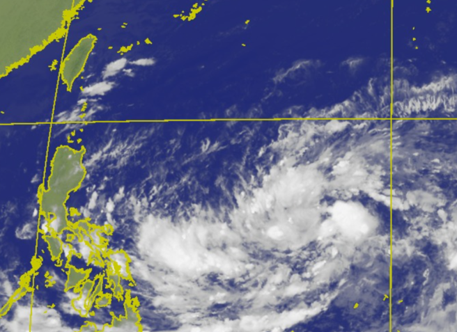 氣象署衛星雲圖顯示TD24目前位於菲律賓東方海面。（翻攝自氣象署）