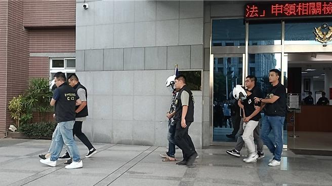台中七期命案，台中市警方逮获4名涉案犯嫌，依私行拘禁致死及杀人、毒品防制条例等罪嫌法办。（警方提供）