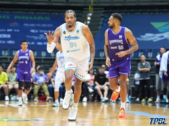 威勝貢獻26分、13籃板。(TPBL提供)