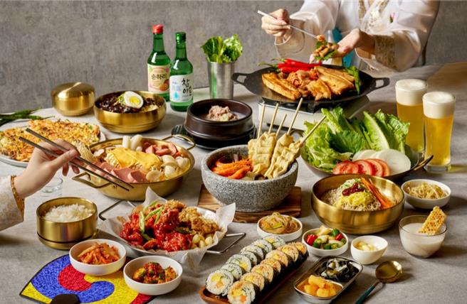 六福万怡叙日全日餐厅将于10月14日起推出「叙飨韩风食堂」季节限定主题（六福旅游集团提供）（饮酒过量 有碍健康）