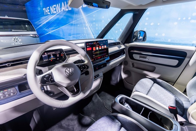 受惠於雙A柱設計，儀表控台展現相當開闊的視野。（吳松翰攝）