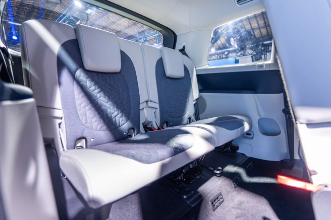 第三排座椅空間寬敞，可滿足成人舒適的乘坐品質。（吳松翰攝）