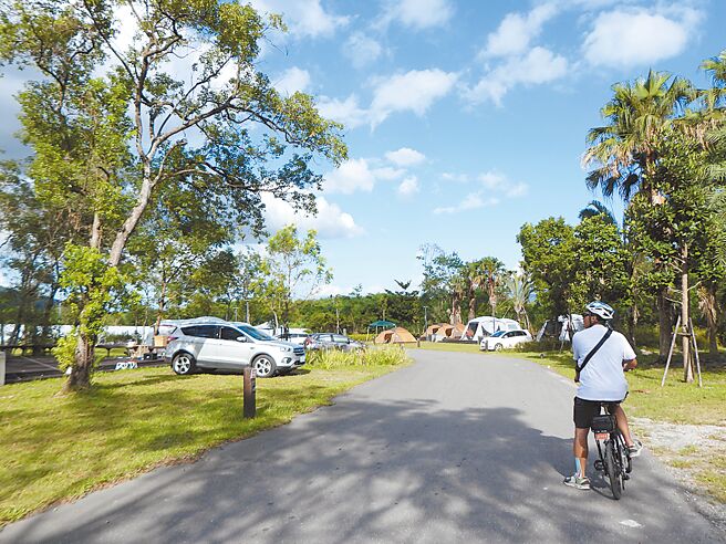 花蓮縣鳳林生態遊憩區閒置近20年，經花東縱谷國家風景區管理處整理並轉型為露營區，19日特別舉辦2天1夜大露營活動，吸引許多露友搶先開箱。（羅亦晽攝）