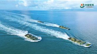 「中国日益自信」 美日防长：强烈的危机感