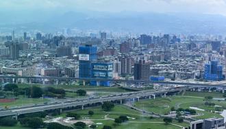 央行七波打炒房掀「金龍海嘯」 民眾買賣房意願急凍 