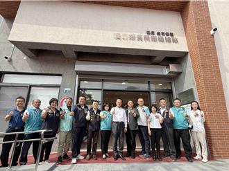 溪口長照衛福據點啟用像辦喜事 阿嬤開心分送喜糖