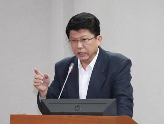 綠營大咖要跑了 ？謝龍介自爆接獲重案情資：已向法務部檢舉