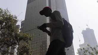 美國雇主愈來愈小氣