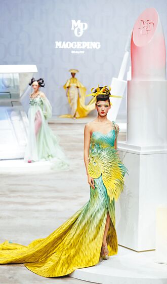 毛戈平拚國貨彩妝第一股