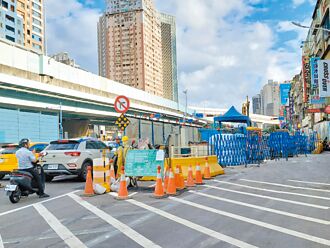 继续塞爆 新埔民生站地下道延宕 惹怨