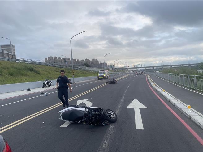 警方调查厘清事故原因。（板桥警分局提供）