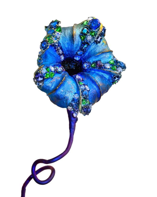 AKACHEN《妙照自然》珠寶作品局部，牽牛花。（AKACHEN提供）