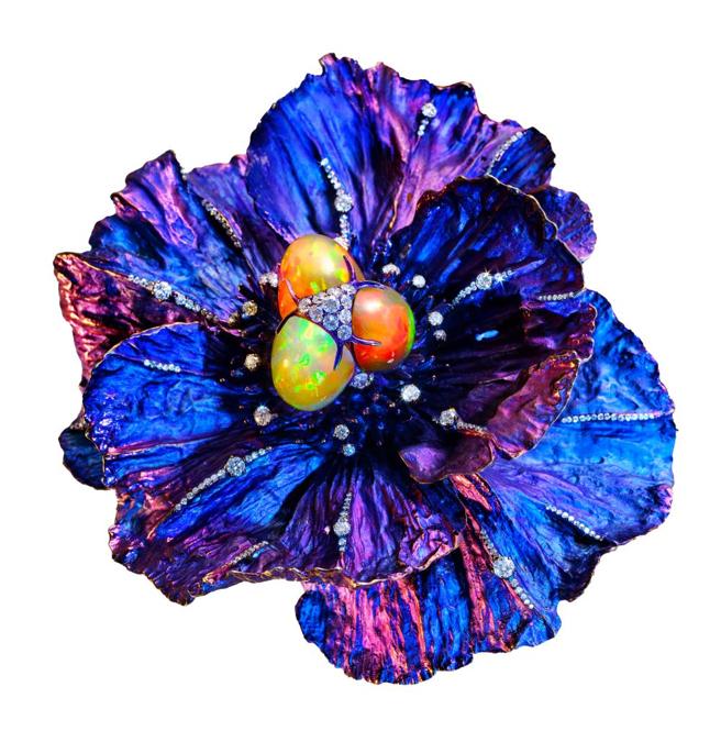 AKACHEN的珠寶作品《行神如空》。（AKACHEN提供）