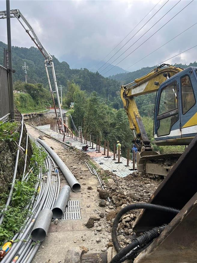杉林溪聯外道路投51線因凱米颱風中斷，休園長達2個半月，雙十節終於修復通車。（南投縣政府提供／楊靜茹南投傳真）