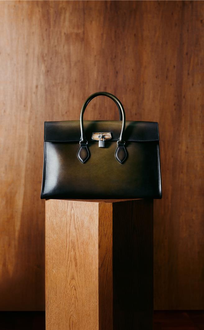 Berluti E‘Mio Scritto皮革公文包优雅精致，採用 Venezia 皮革制成。（Berluti提供／黄唯淯台北传真）