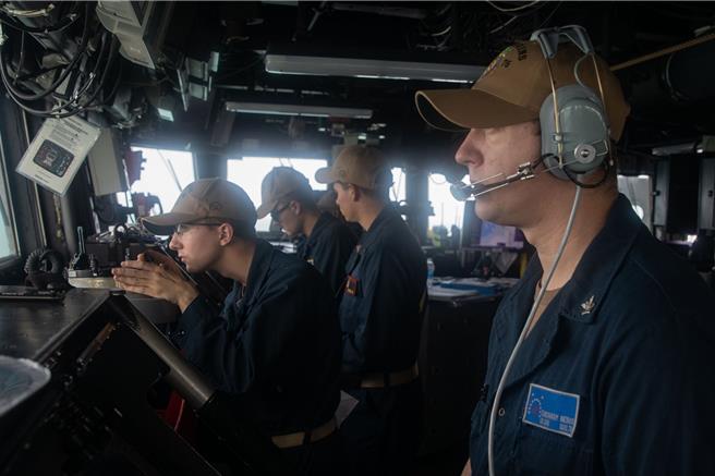 取自美国第七舰队X平台推文