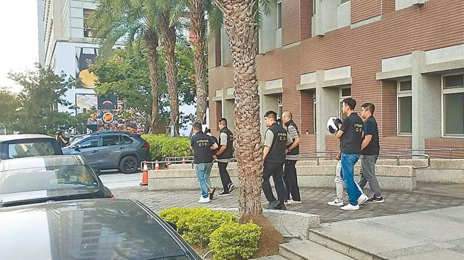 警方當時進入豪宅，發現死者身上有蓋棉被，惡煞表示他身體冰冷，以為他冷才蓋上，完全不知道人已死。（中時資料照）