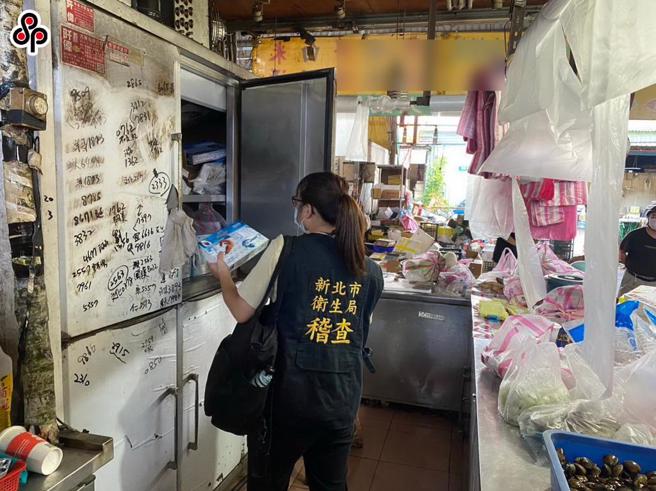 知名連鎖火鍋遭爆料衛生疑慮，新北衛生局將待業者營業時間前往稽查。（示意圖。圖內非當事店家）