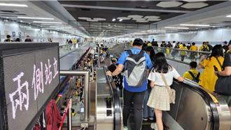 手扶梯兩側站立宣導不夠挨批 北捷：增廣播、舉牌