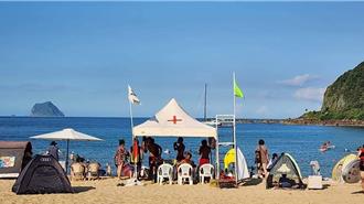 大武崙沙灘救援有成！救生員5個半月救起19人