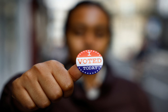 美国总统大选紧绷 每张票都重要！两党锁定侨民各自出招