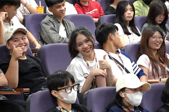 中華大學為了迎接近200位從越南來台的國際專修部學生，國際學園精心安排別開生面的迎新活動。（中華大學提供／王惠慧新竹傳真）