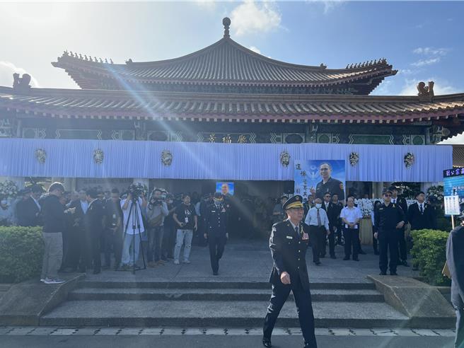 故清水派出所长刘宗鑫告别式今在新北市立殡仪馆举行。（王扬杰摄）