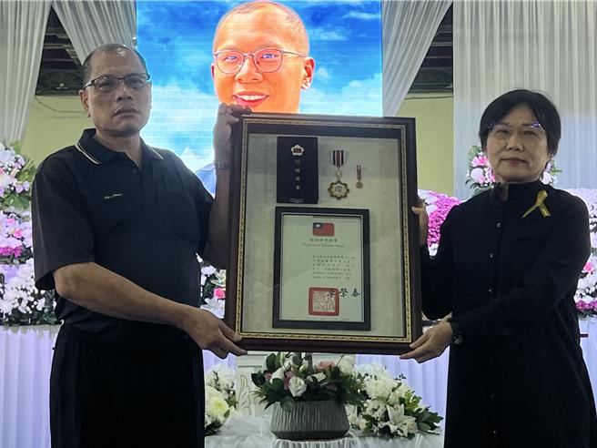 故清水派出所长刘宗鑫告别式今在新北市立殡仪馆举行。（王扬杰摄）