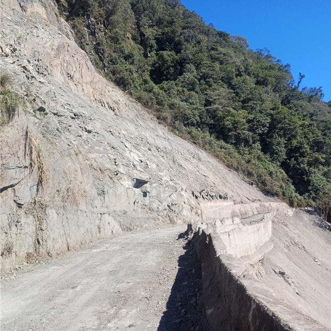 里冷林道18.4公里处已初步抢通。（林业署提供／李京升台中传真）