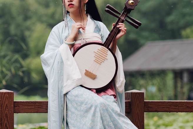 大陸古代文學教授戴建業指出，曹操並非「人妻控」，而是漂亮的女人都喜歡。（示意圖：Shutterstock／達志）
