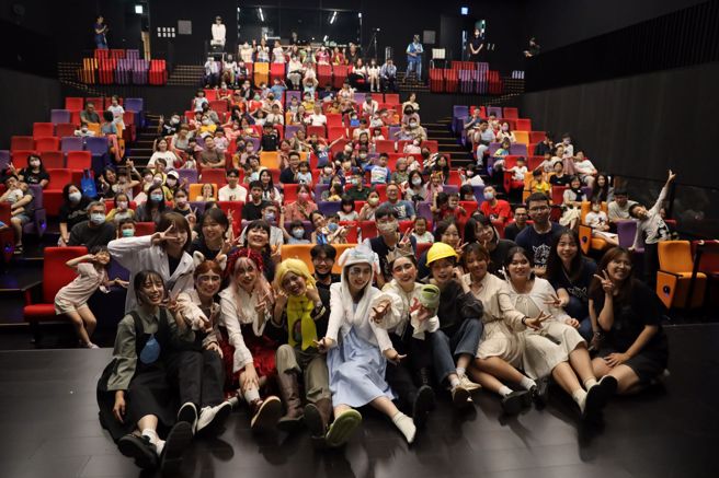 南大与南市图透过《小王子与台湾常见环境灾害》剧场成功吸引眾多亲子参与。(照片/国立臺南大学提供)