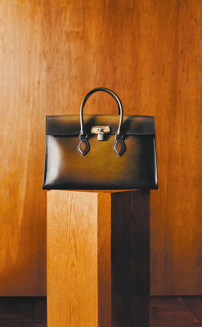 Berluti E‘Mio Scritto皮革公文包優雅精緻。（Berluti提供）