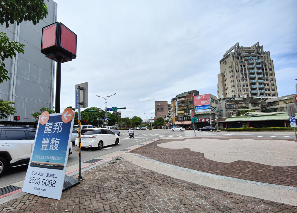 前9月個人房地合一稅收501.5億元，年增率高達9成，全年推估個人房地合一稅有機會超過680億元。(房市示意圖/葉思含攝)