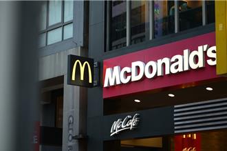 美麦当劳「四盎司牛肉堡」爆食物中毒酿1死 台湾业者回应了