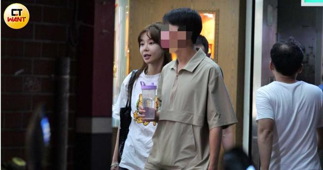 因约会Yuri被拍，Steven的家庭背景也跟着被公开，传出男方家人因此反对恋情。（图／本刊摄影组）