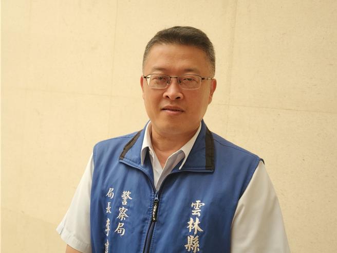 云林县警局长李建民协助与云林地检署联繫，李男终可下葬。（周丽兰摄）