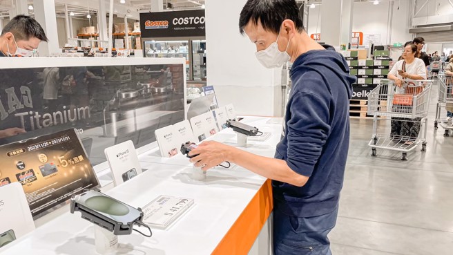 好市多官网推出Apple Watch SE特价优惠，被网友抢爆。（图／示意图，记者杨雅婷摄影）