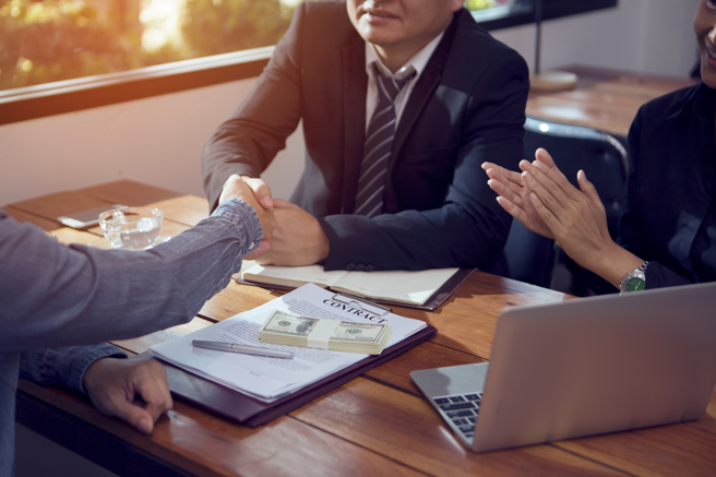 屬豬者明年不僅財運旺盛，還有望在關鍵時刻得到貴人幫助，使事業翻紅。（示意圖：Shutterstock／達志）
