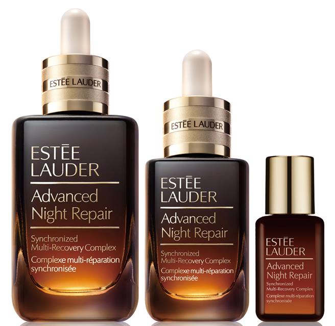 SOGO忠孝馆「超杀现折1000元，ESTEE LAUDER小棕瓶独家放大组，价值12万元、优惠价5500元，11月8日限定100组。（SOGO提供）