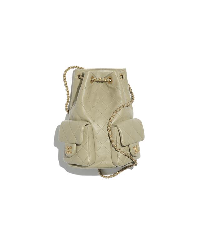 度假系列推出不少全新色系，也讓這包款成為許多小香粉要收的戰利品之一。（CHANEL提供／黃唯淯台北傳真）