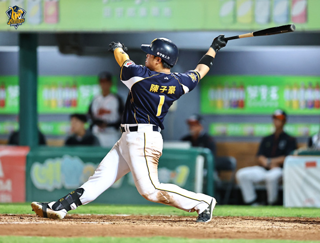中信兄弟陈子豪在台湾大赛G4敲出阳春炮。（中信兄弟提供）