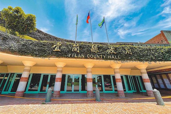 宜兰县政府宣布，24日各机关学校自行决定是否停班停课。（本报资料照片）