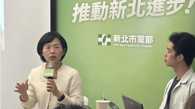 民进党新北市党部今（23）日于新北市永和区举办「民主的行动研究室：让新北更好的100种可能」议题讲座。（贺培晏摄）