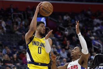 NBA》美夢成員哈利伯頓建功 溜馬鐵蹄踏平汽車城 