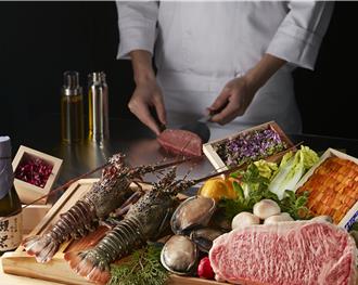 開幕優惠！王品阪前鐵板燒送和牛頰與軟殼蟹 黑毛屋肉量免費升級