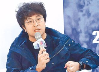 沈伯洋踢館遭藍營秒殺  不敢提「軍事勤務細則」：家長會嚇死