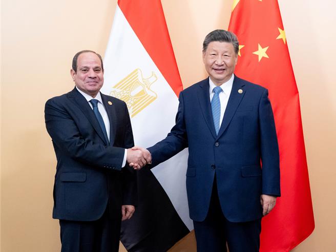 習近平會見埃及總統塞西中埃夥伴年加強合作。 （新華社）